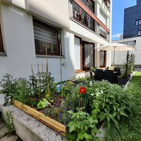 11e Апартаменты Париж