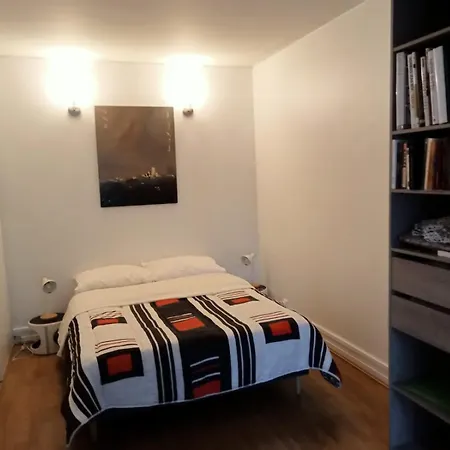 11e * Париж